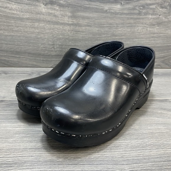 Dansko Shoes - Dansko 38/7 US Womens Shoes Gloss Black Leather Mule Clog Nurse Comfort